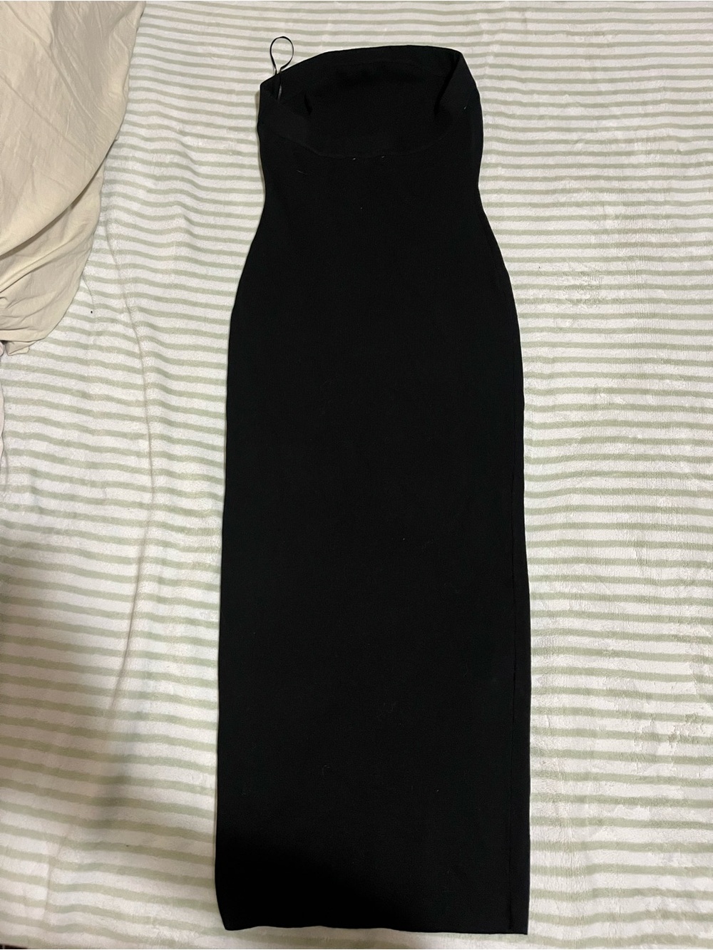 Hera Collection Black Maxi Spaghetti Strap Dress - Picture 7 of 7